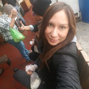 Meet your Posher, Cynthia